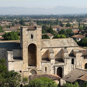 Église Notre-Dame-de-Nazareth de Pernes-les-Fontaines 