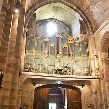 Église Notre-Dame-de-Nazareth de Pernes-les-Fontaines 