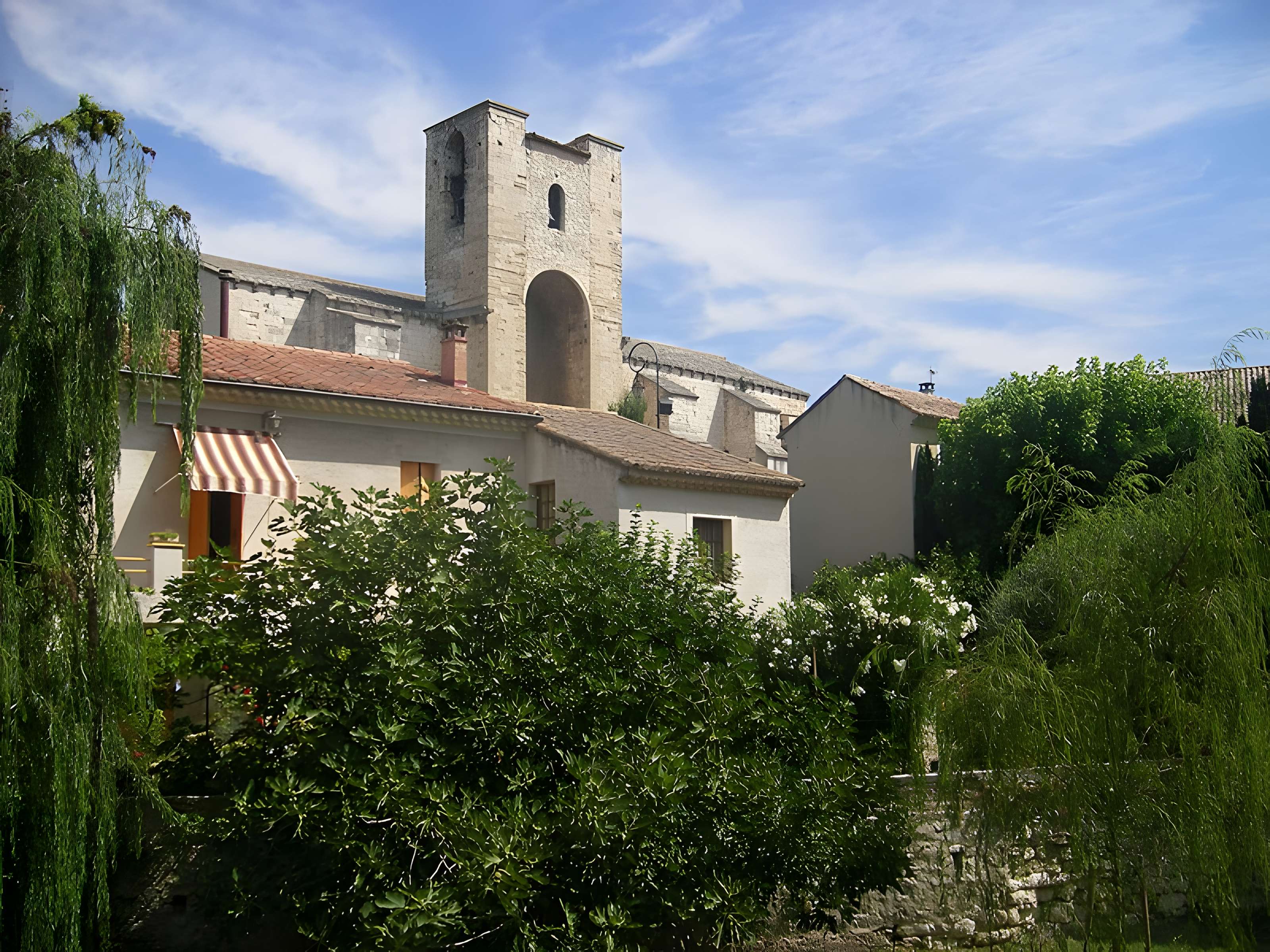 Église Notre-Dame-de-Nazareth de Pernes-les-Fontaines 