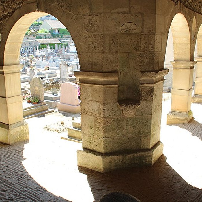 Photo de Cimetière de Montfort-lAmaury
