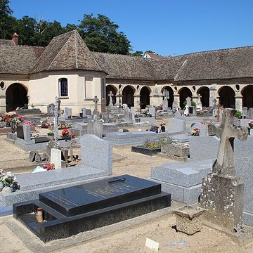 Cimetière de Montfort-lAmaury