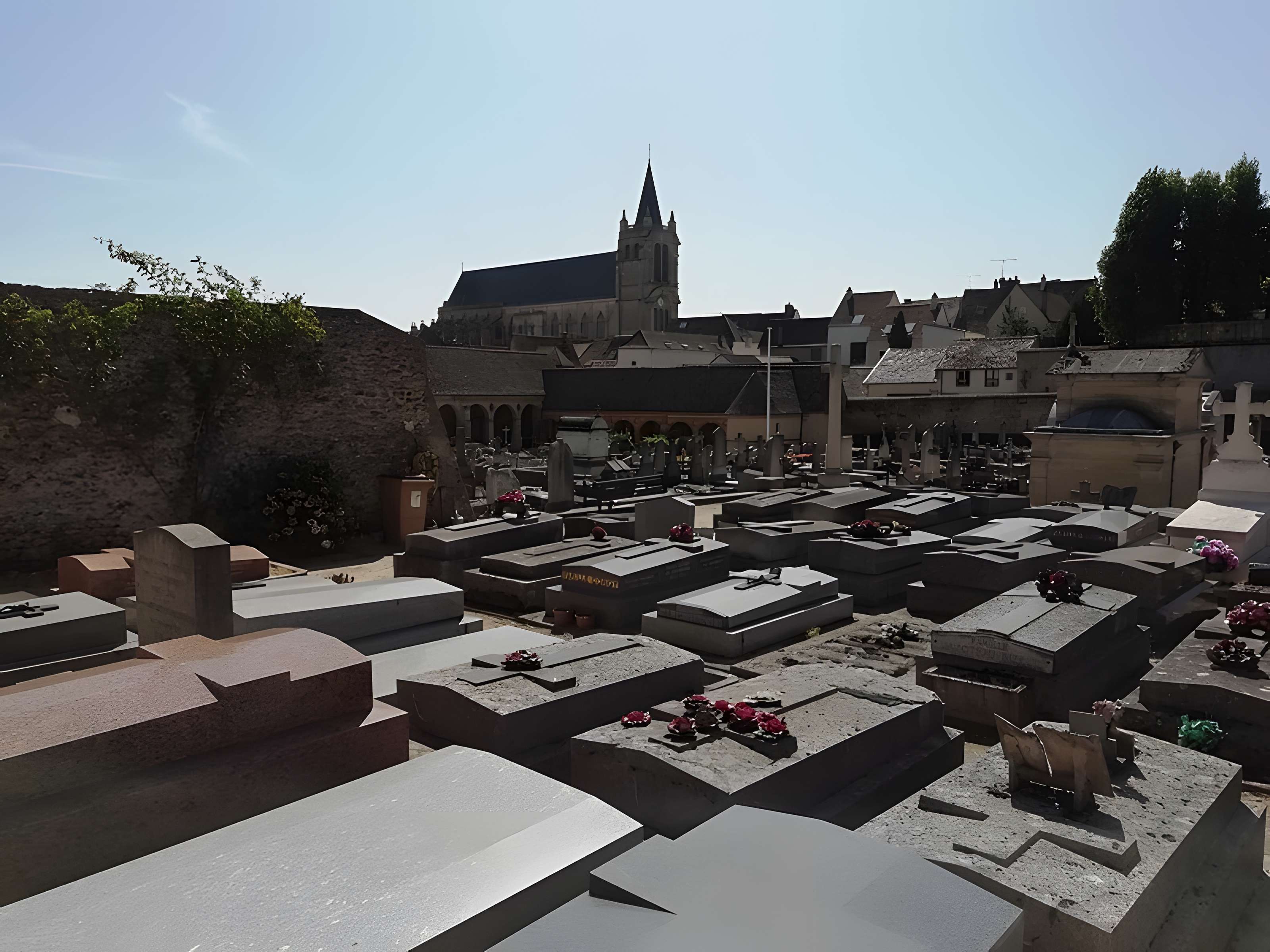 Cimetière de Montfort-l'Amaury