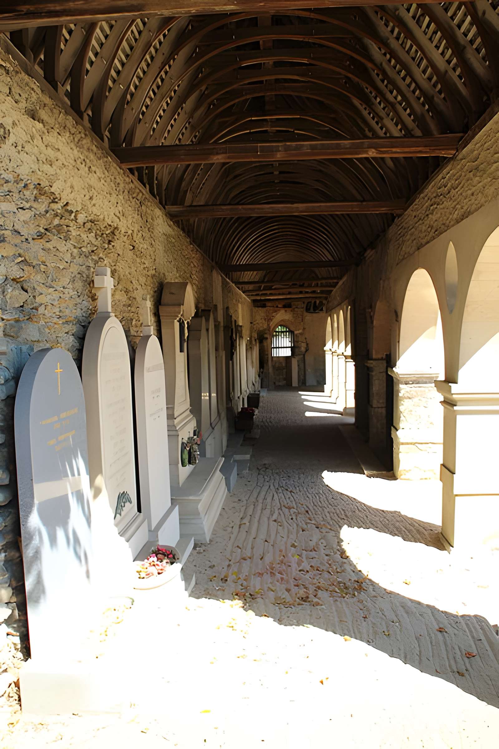 Cimetière de Montfort-l'Amaury