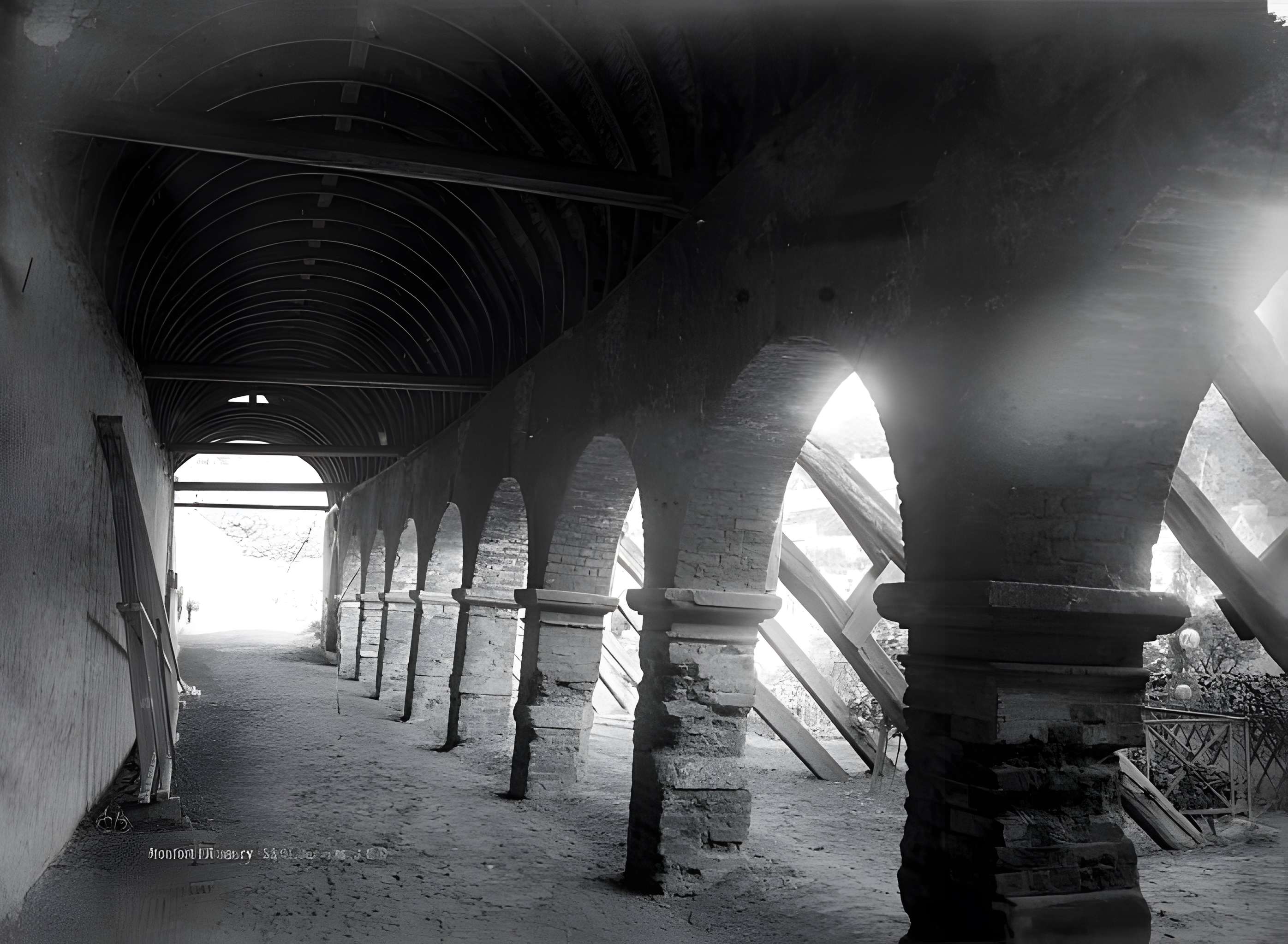 Cimetière de Montfort-l'Amaury