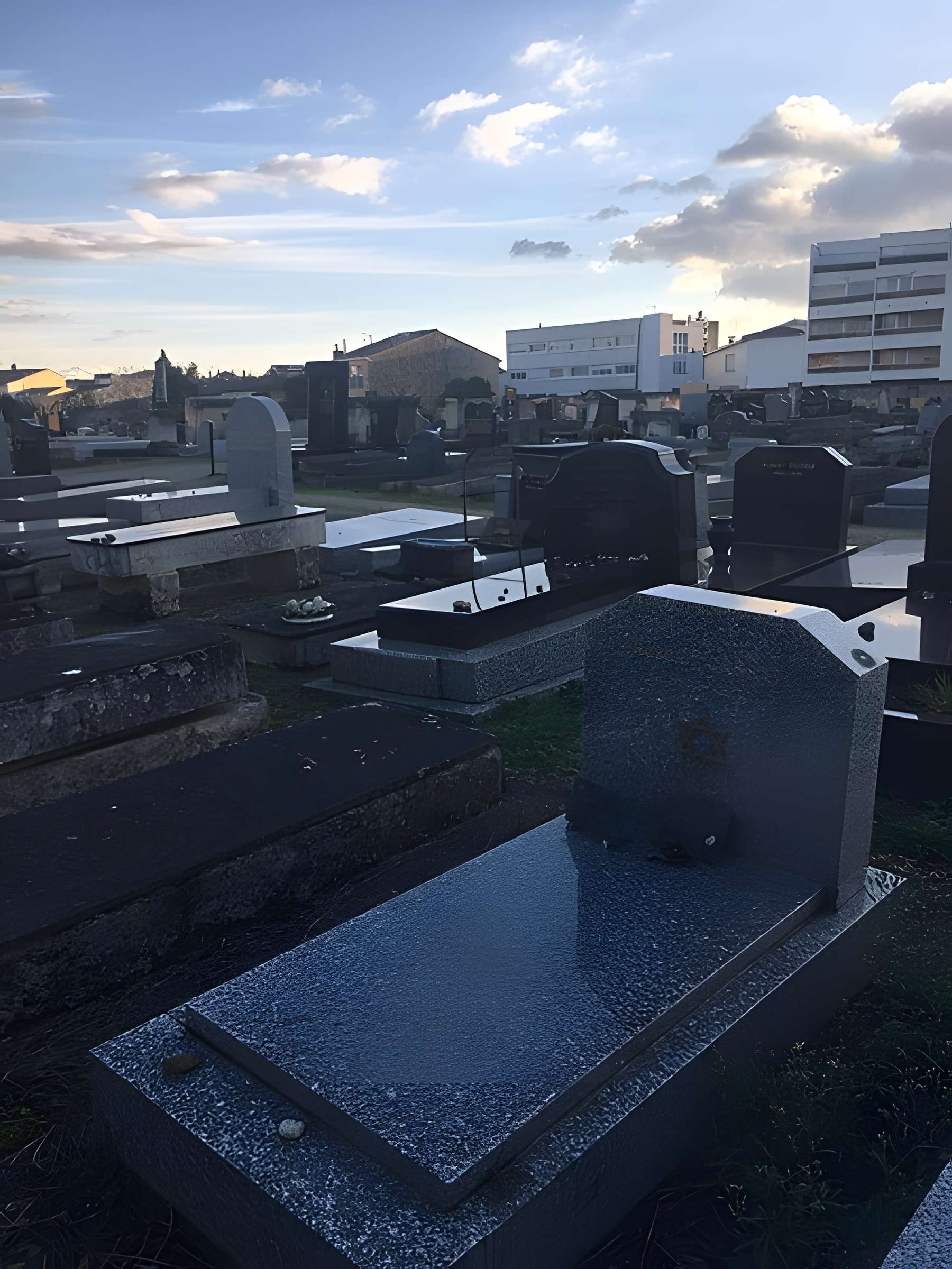 Cimetière des Juifs portugais, Cours de l'Yser à Bordeaux