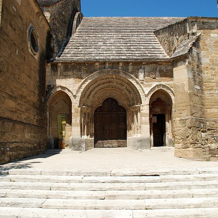Photo de Église Notre-Dame-de-Nazareth de Valréas