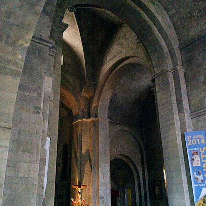 Photo de Église Notre-Dame-de-Nazareth de Valréas