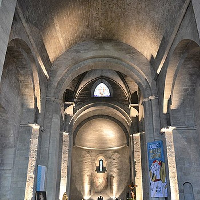 Photo de Église Notre-Dame-de-Nazareth de Valréas
