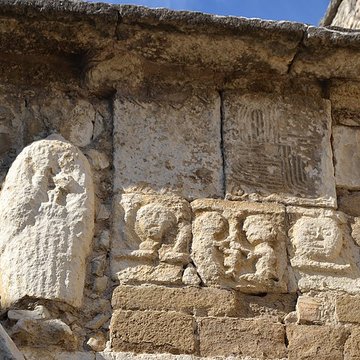 Église Notre-Dame-de-Nazareth de Valréas