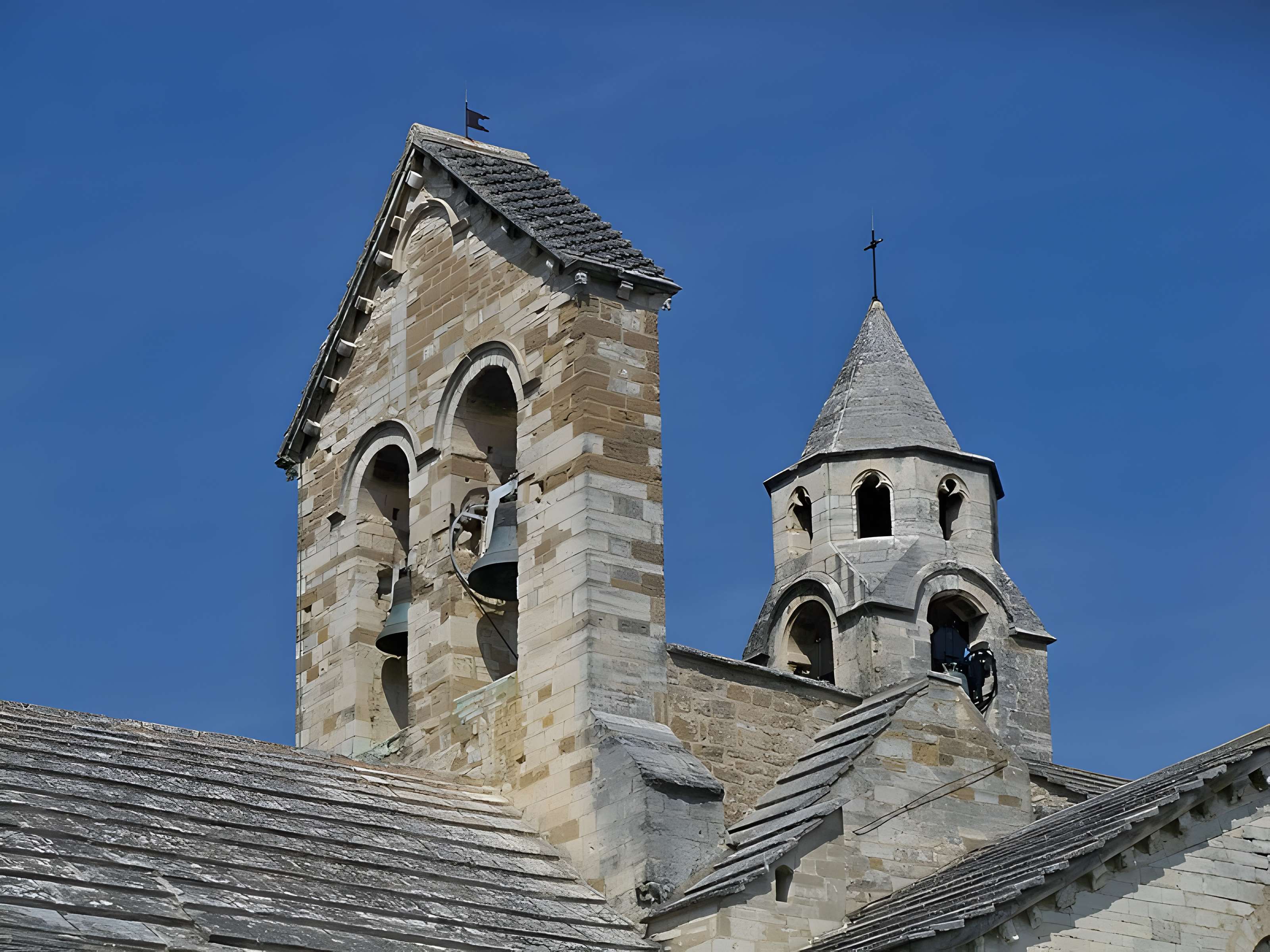 Église Notre-Dame-de-Nazareth de Valréas