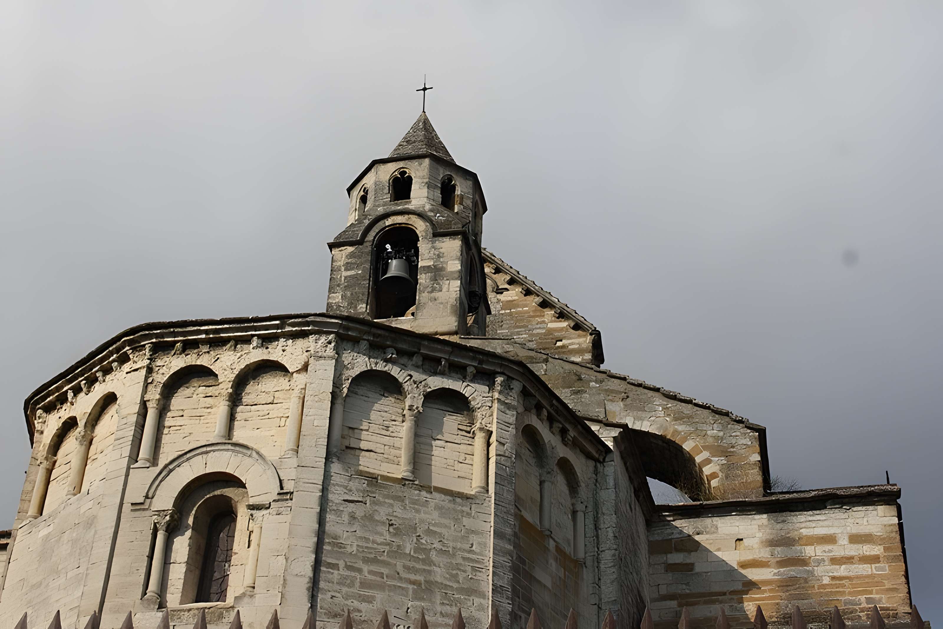 Église Notre-Dame-de-Nazareth de Valréas