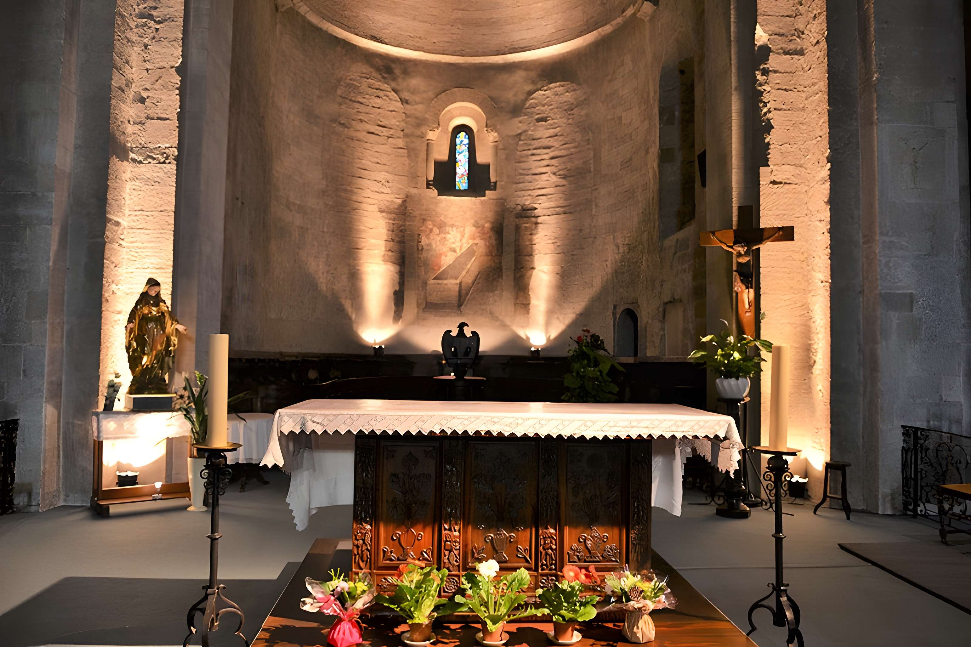 Église Notre-Dame-de-Nazareth de Valréas