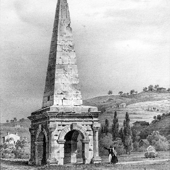 Photo de Cirque romain et La Pyramide de Vienne