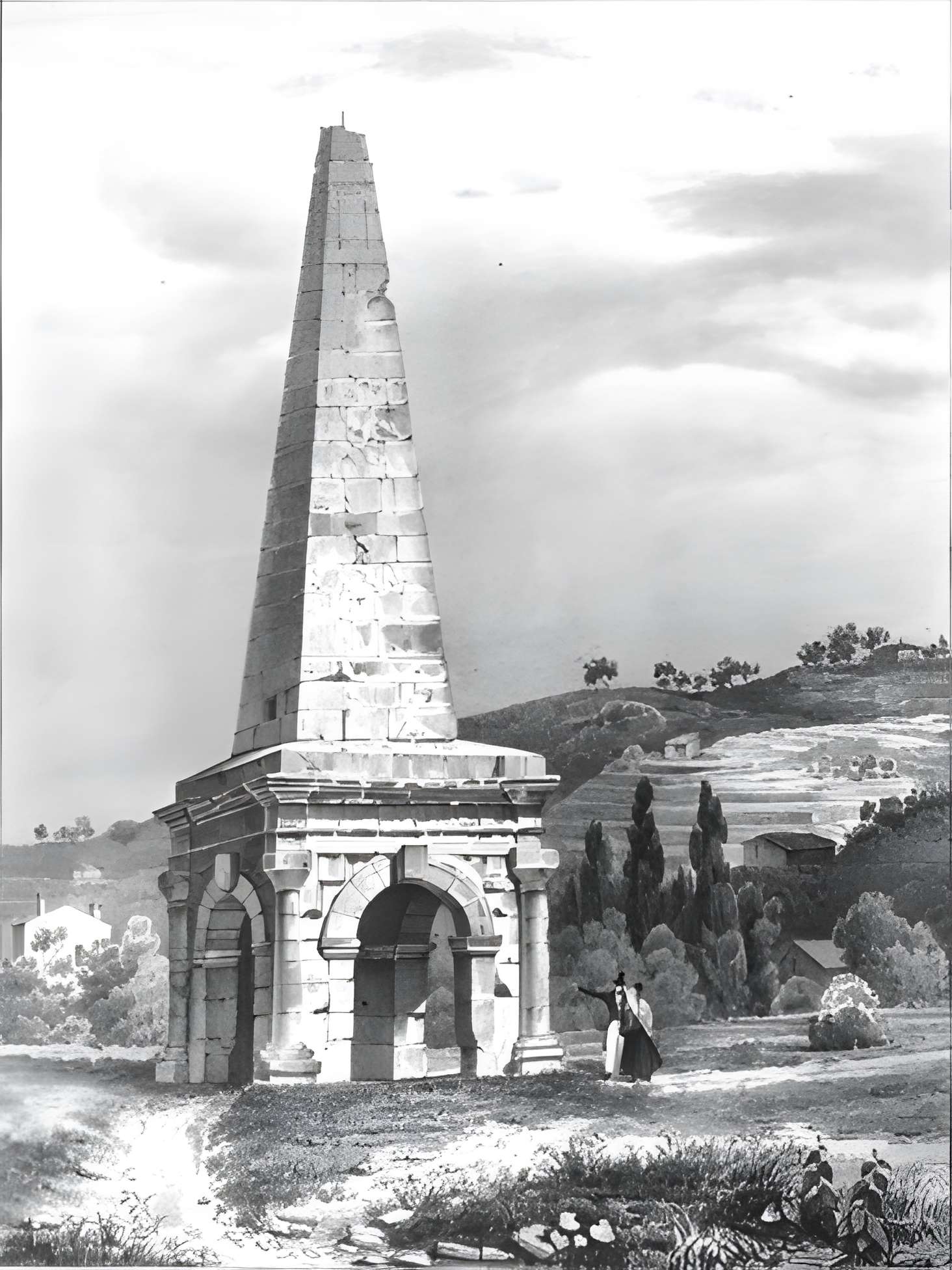 Cirque romain et La Pyramide de Vienne