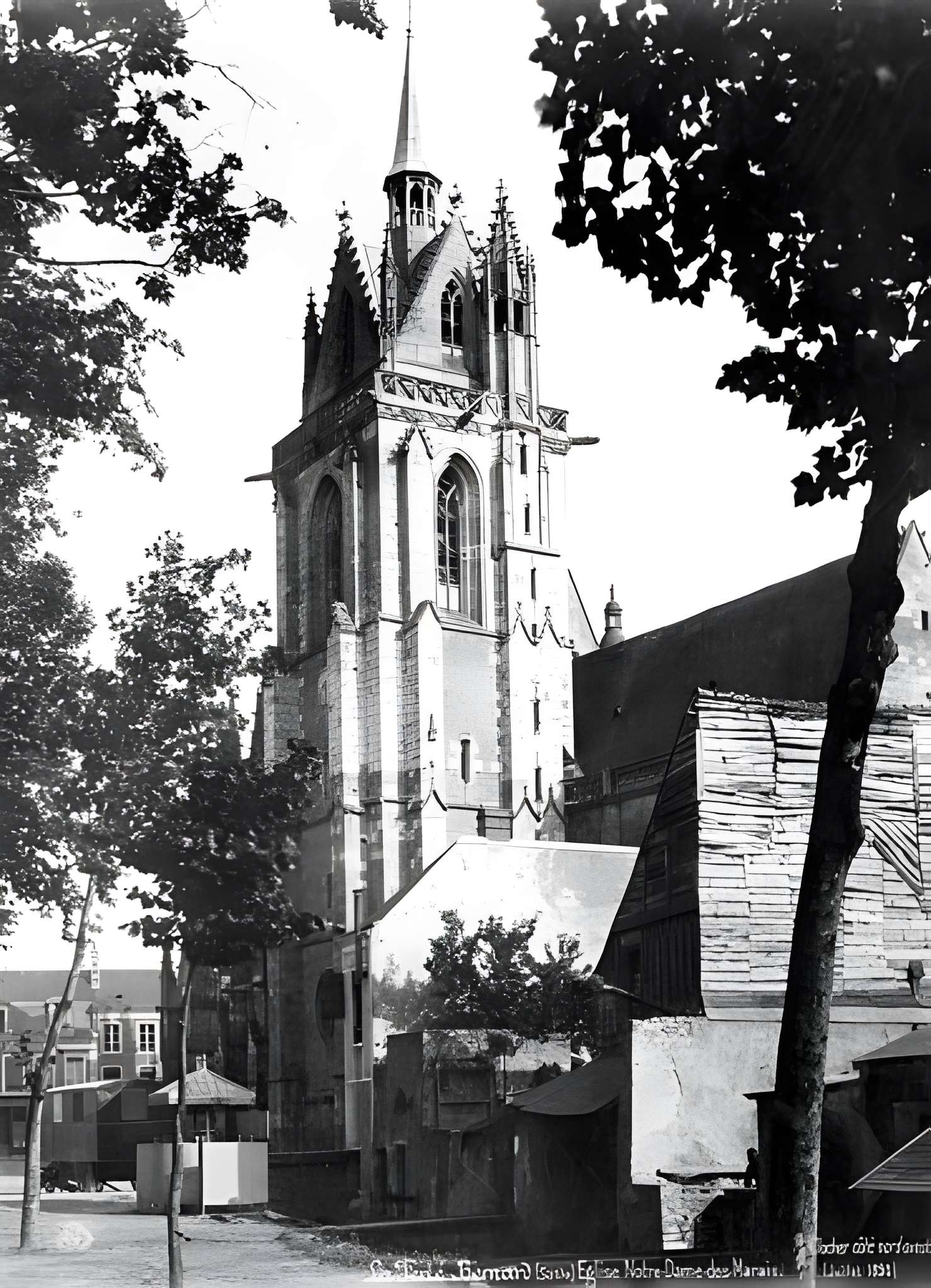 Église Notre-Dame-des-Marais de La Ferté-Bernard
