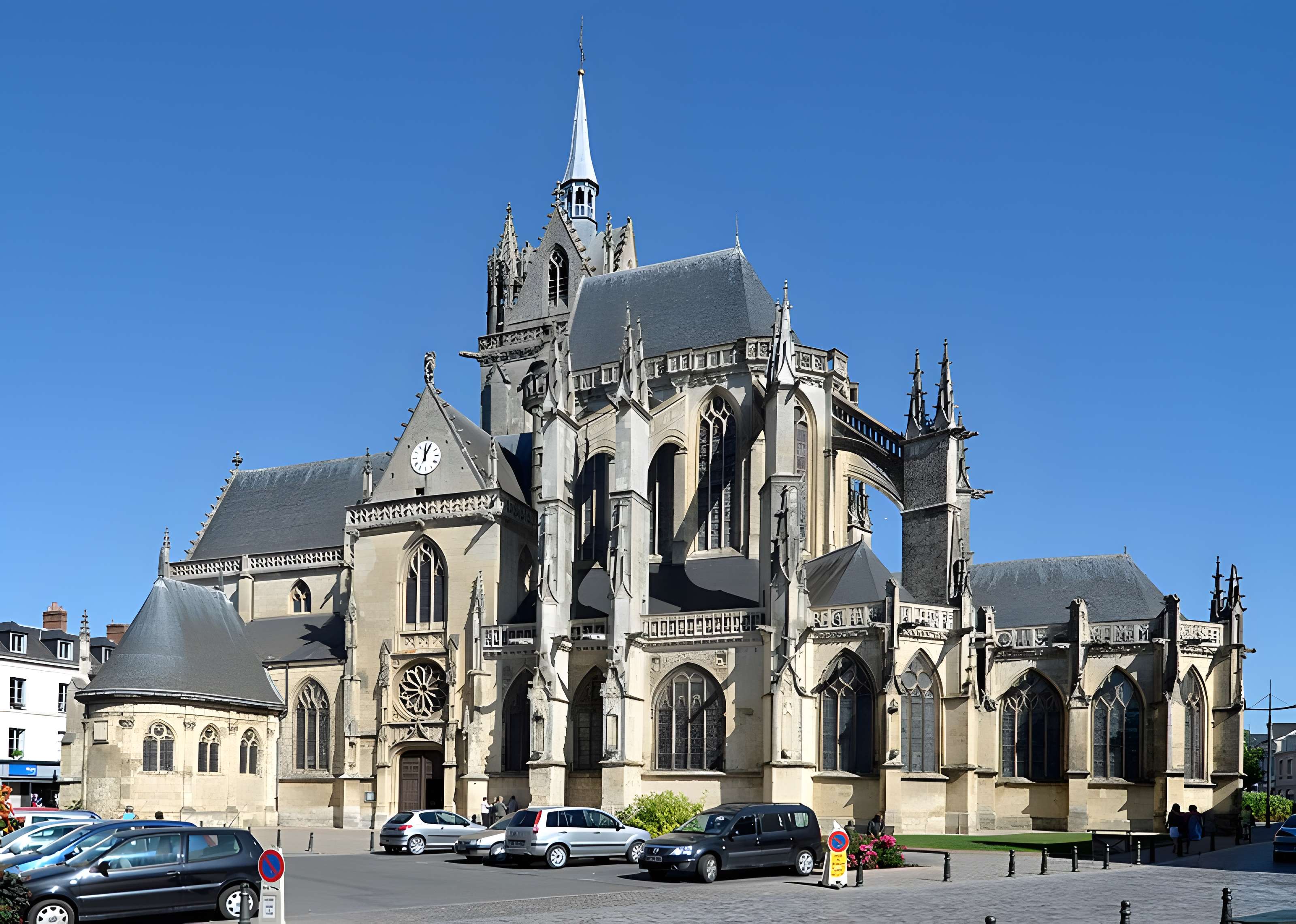 Église Notre-Dame-des-Marais de La Ferté-Bernard