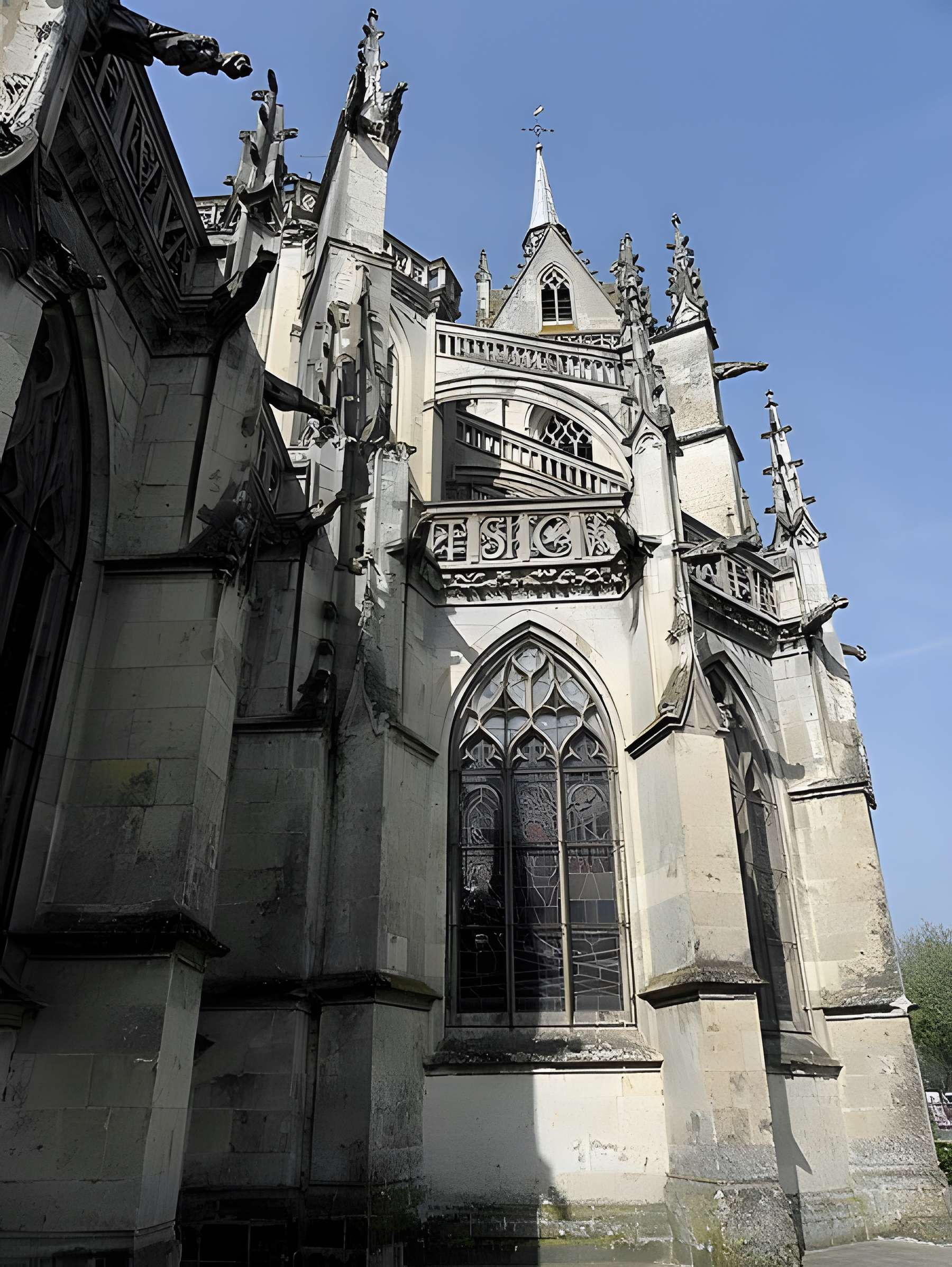Église Notre-Dame-des-Marais de La Ferté-Bernard