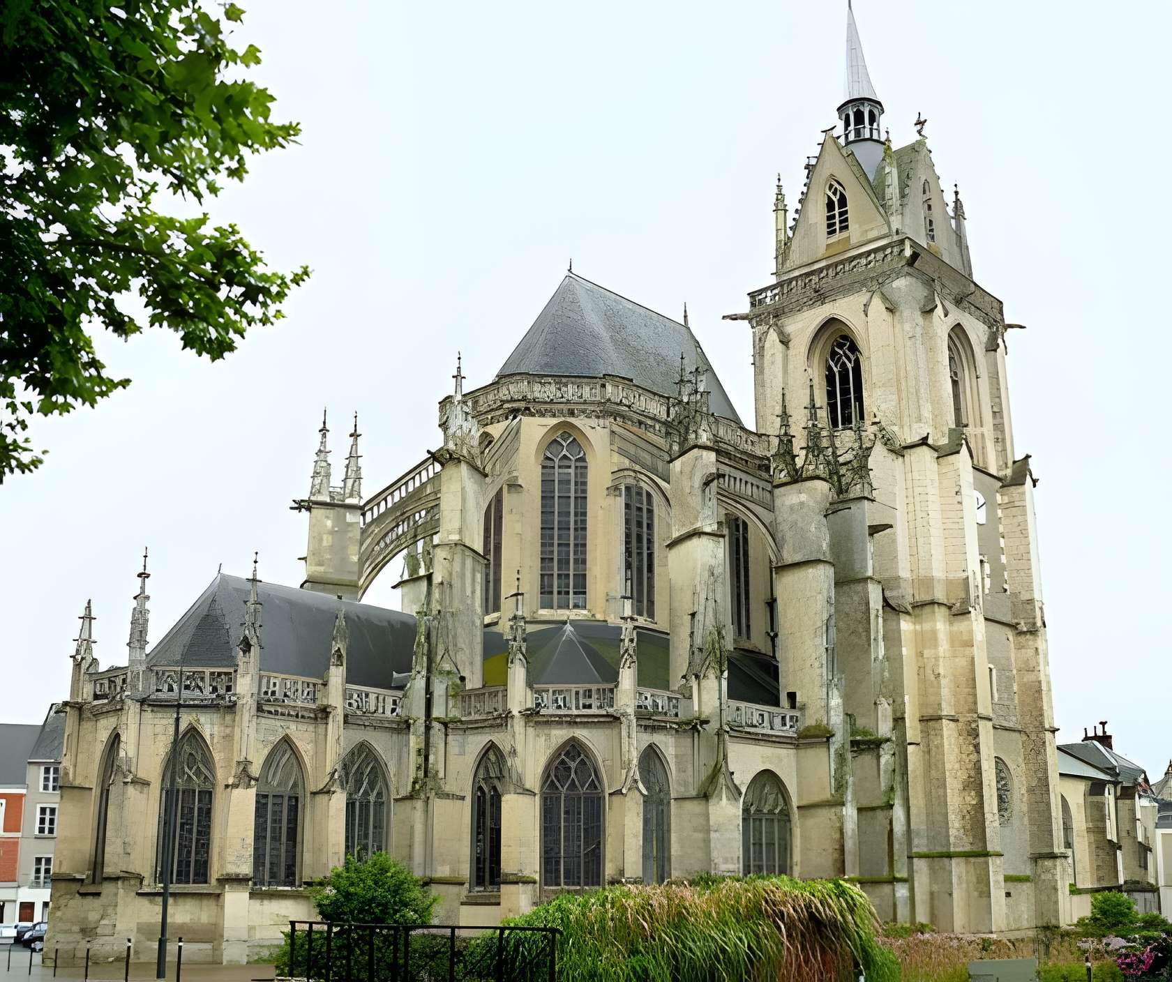 Église Notre-Dame-des-Marais de La Ferté-Bernard 
