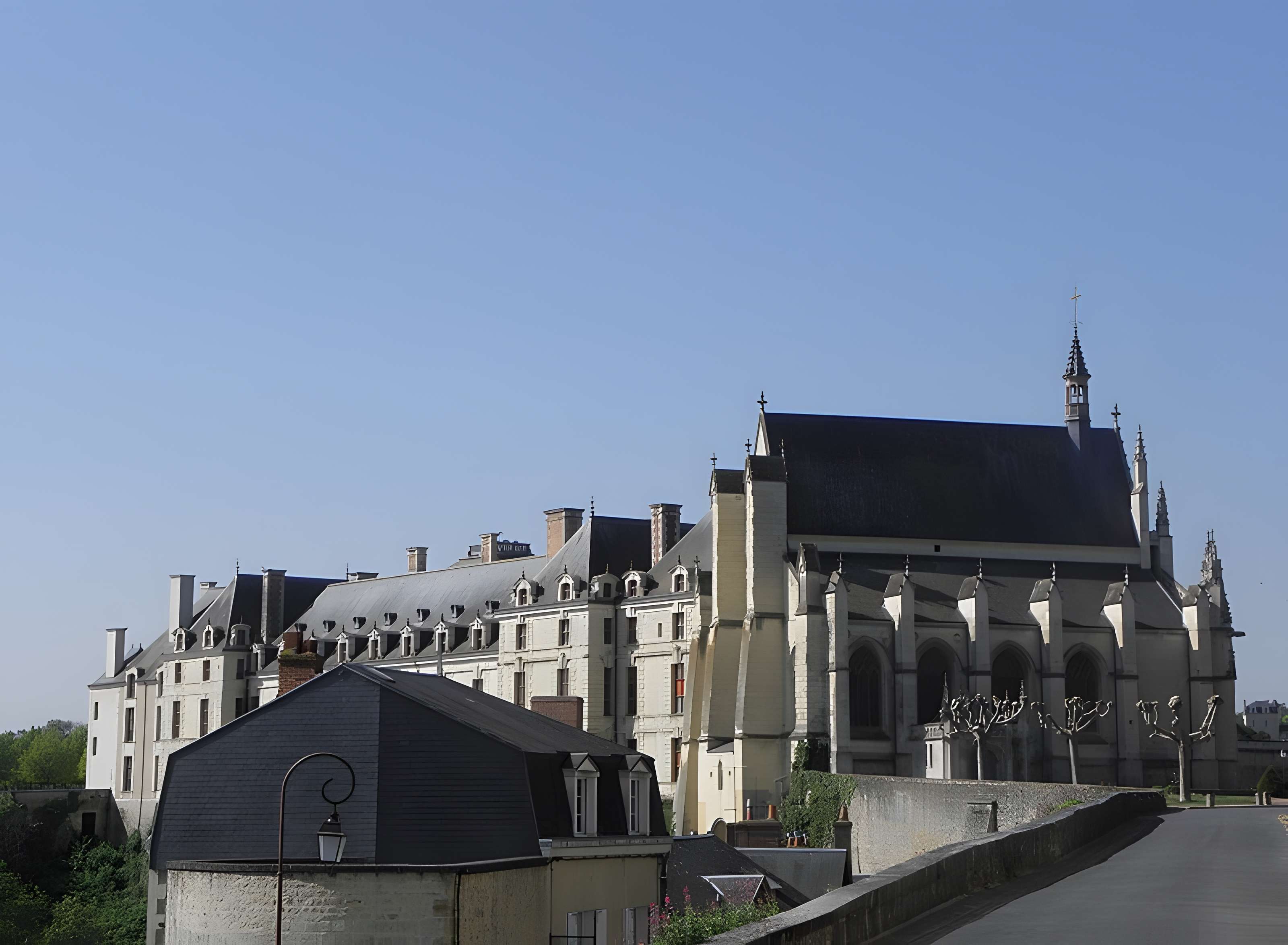 Collégiale Notre-Dame du château à Thouars