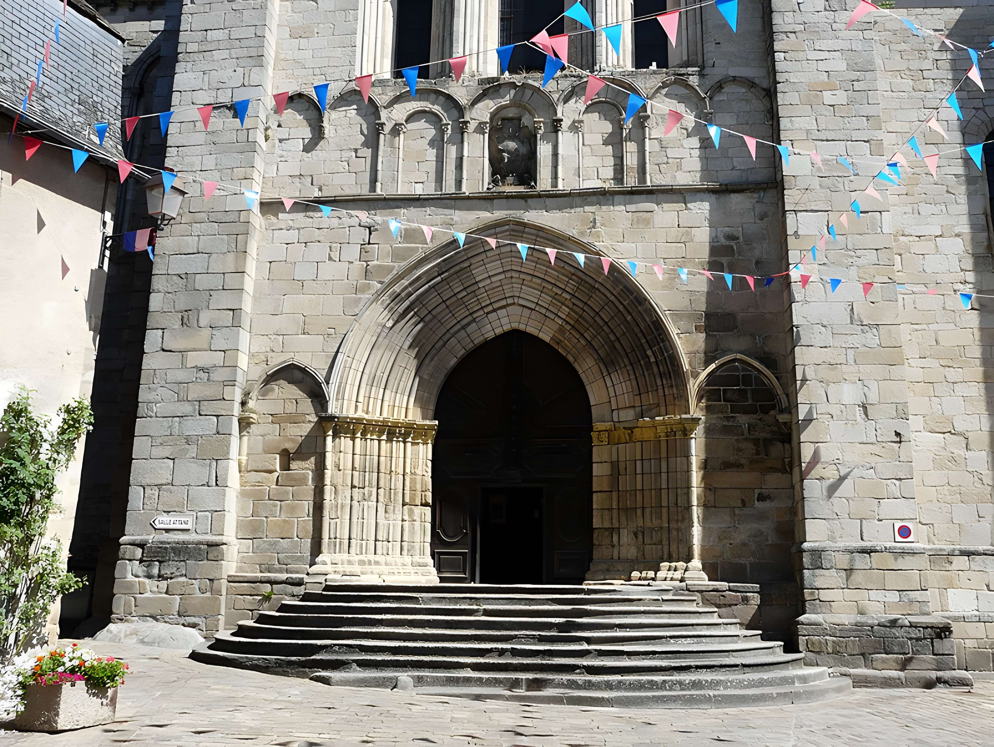 Collégiale Saint-Yrieix de Saint-Yrieix-la-Perche