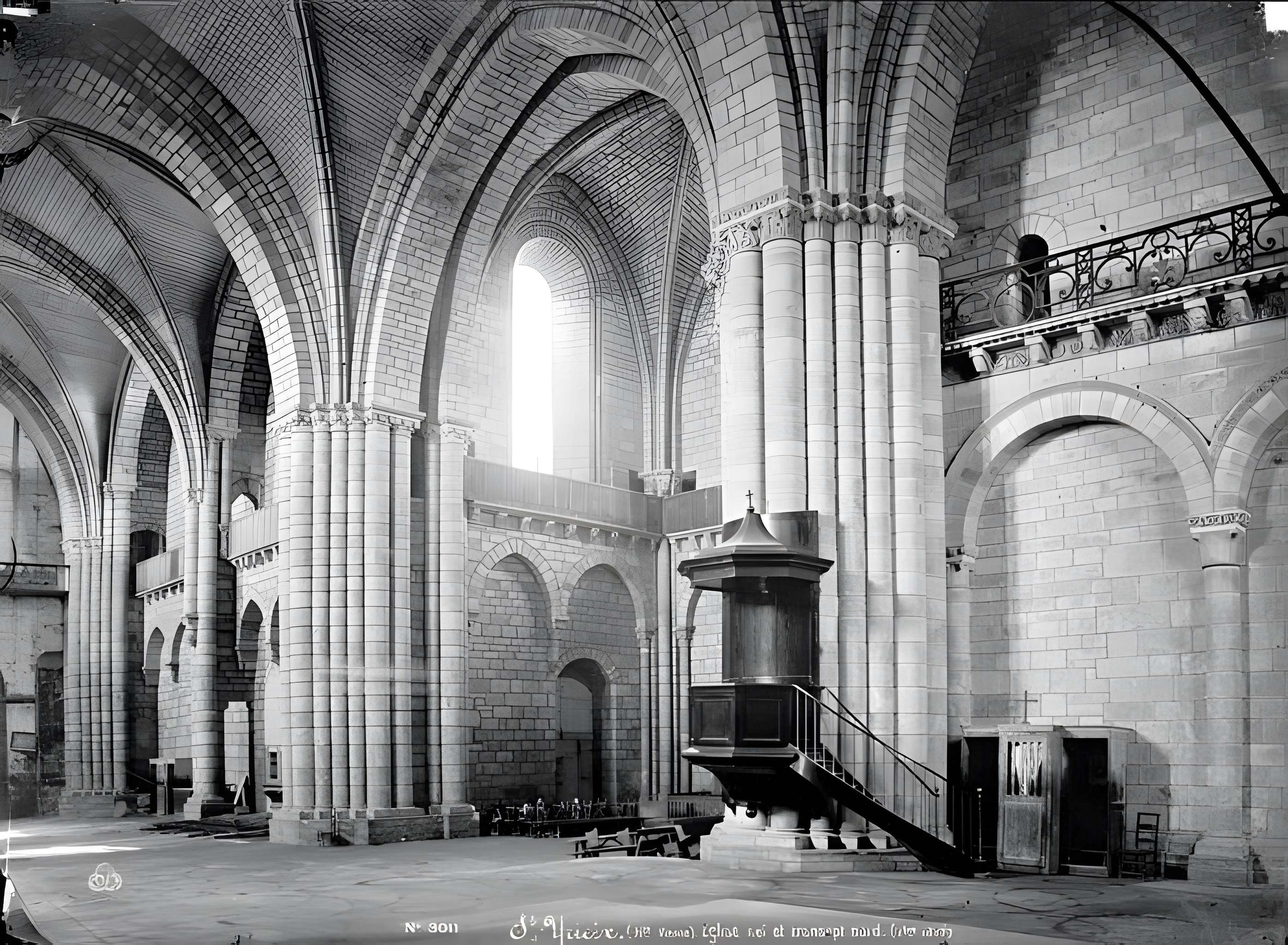 Collégiale Saint-Yrieix de Saint-Yrieix-la-Perche