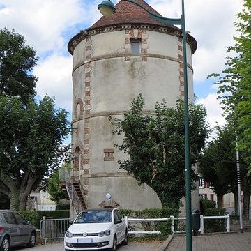 Colombier du château de Bussy-Saint-Georges