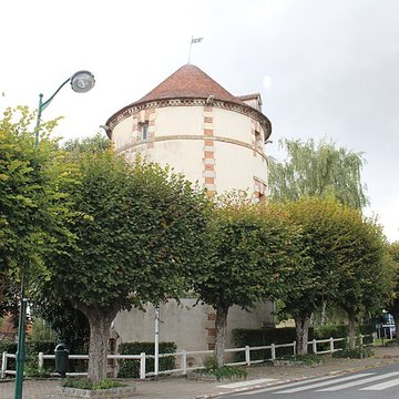 Colombier du château de Bussy-Saint-Georges