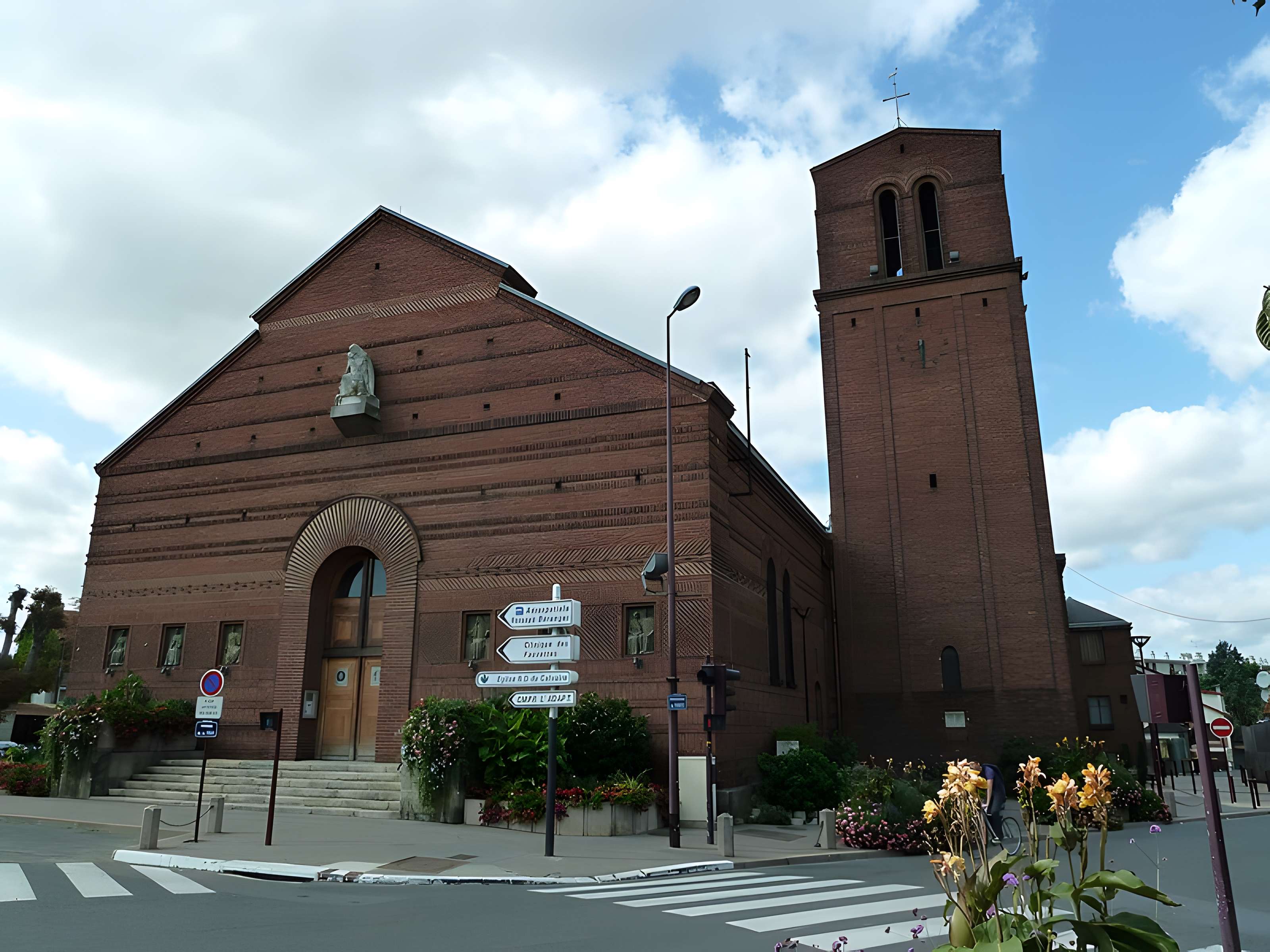 Église Notre-Dame-du-Calvaire de Châtillon