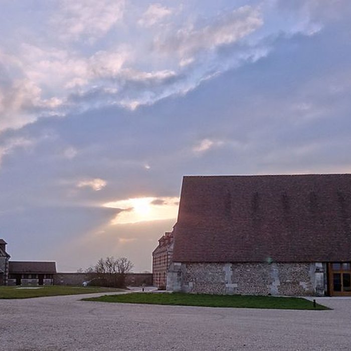 Photo de Commanderie de Saint-Étienne-de-Renneville