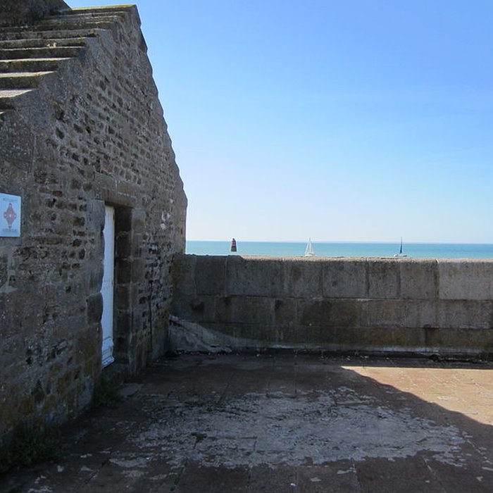 Photo de Corps de garde de la jetée de Granville