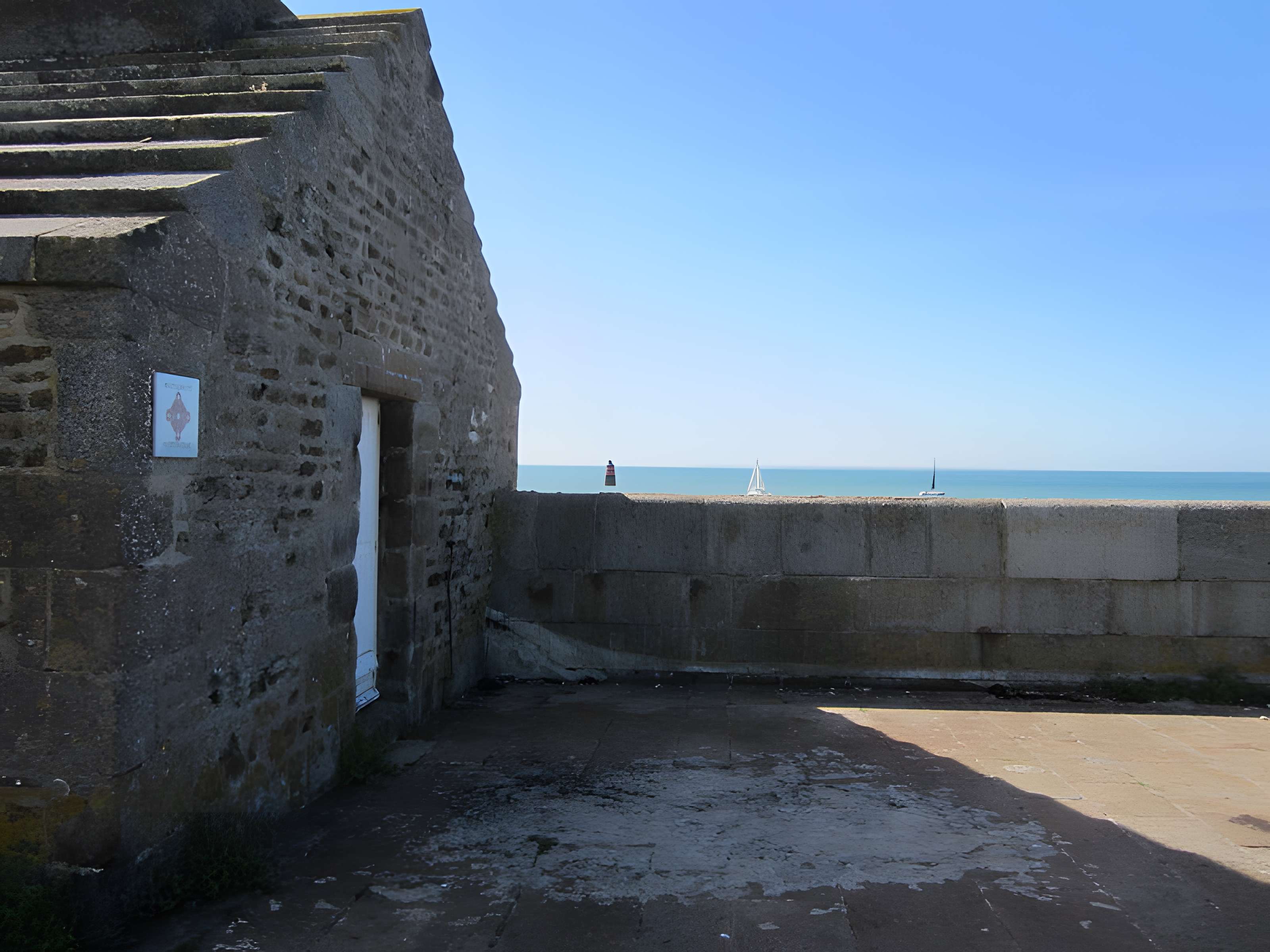 Corps de garde de la jetée de Granville