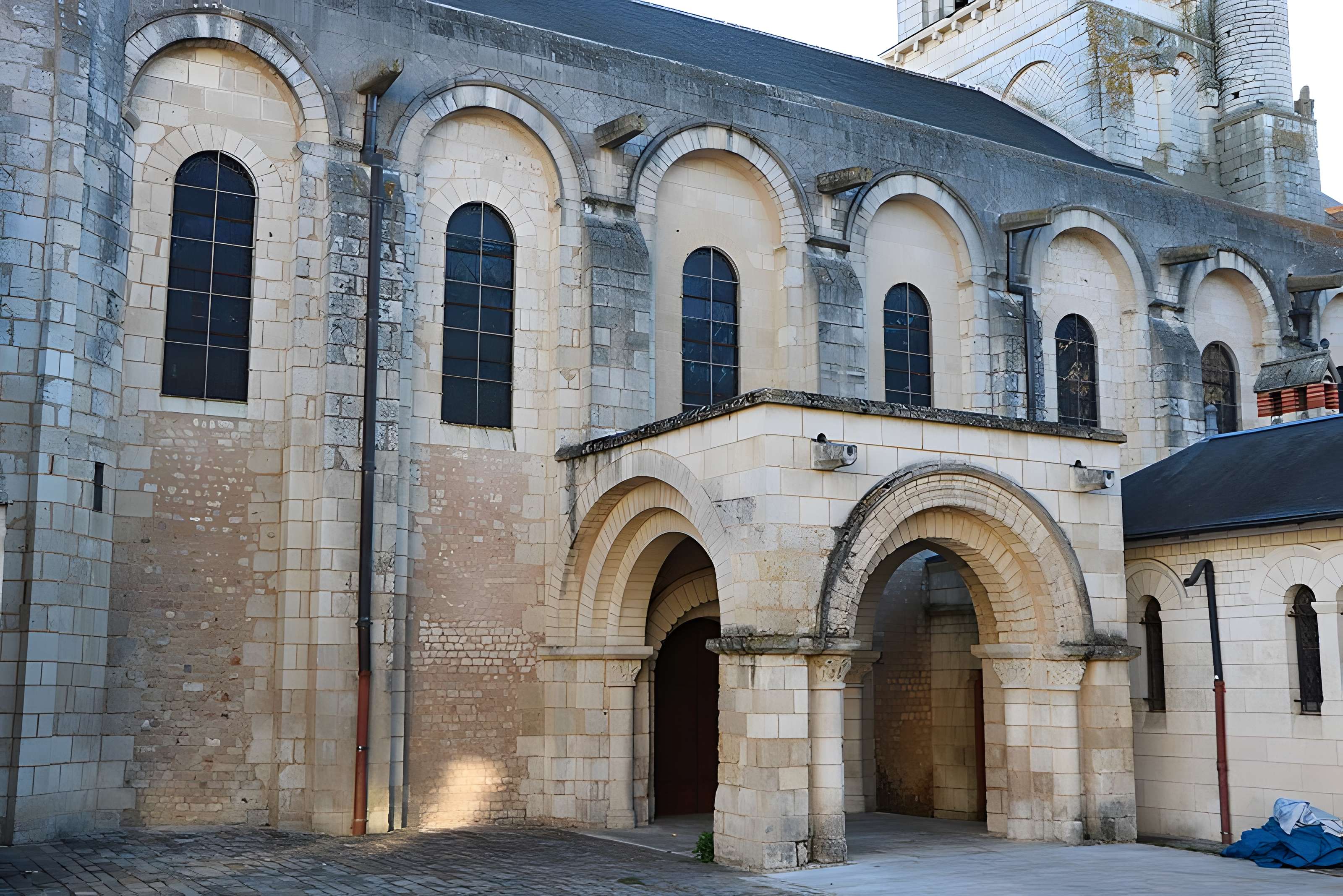 Église Notre-Dame-la-Grande de Poitiers