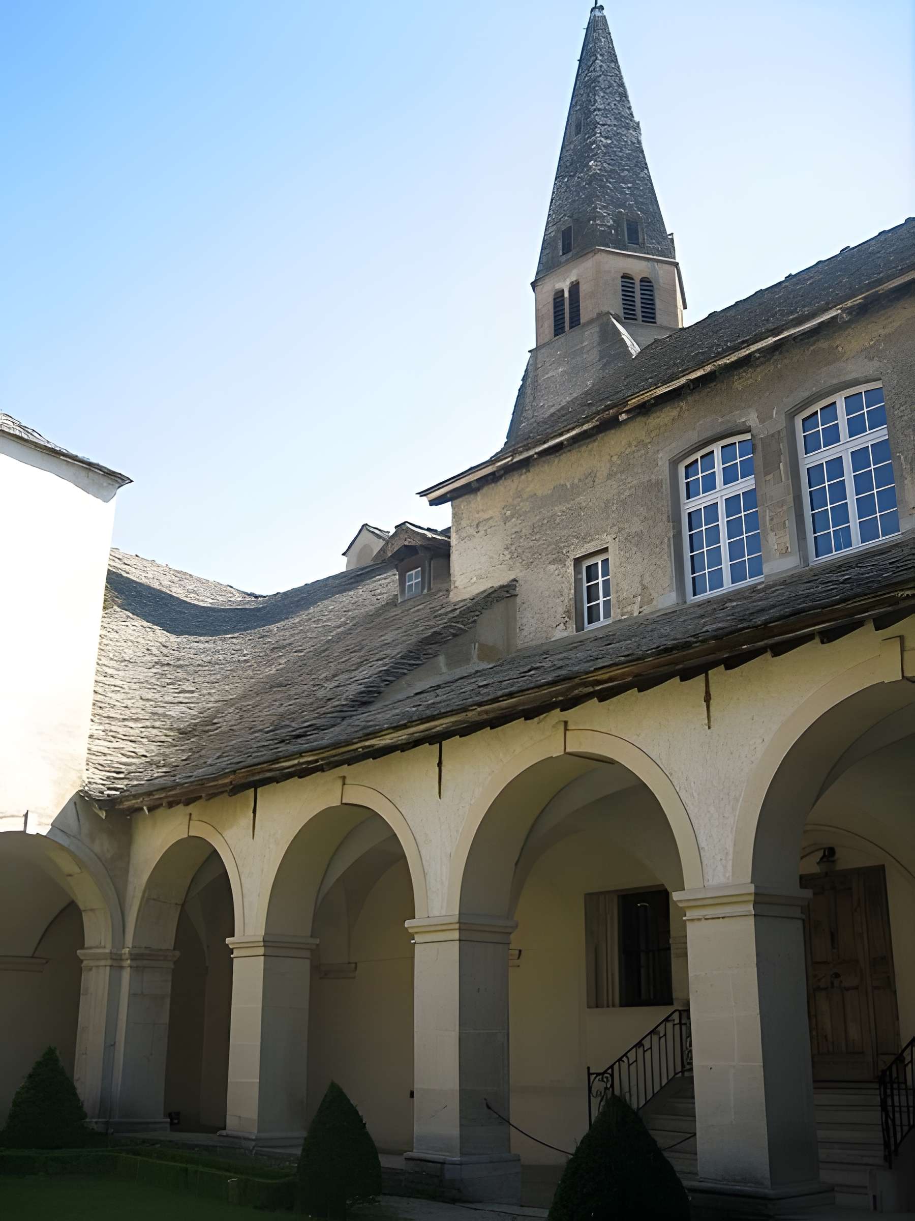 Couvent des Augustins de Crémieu