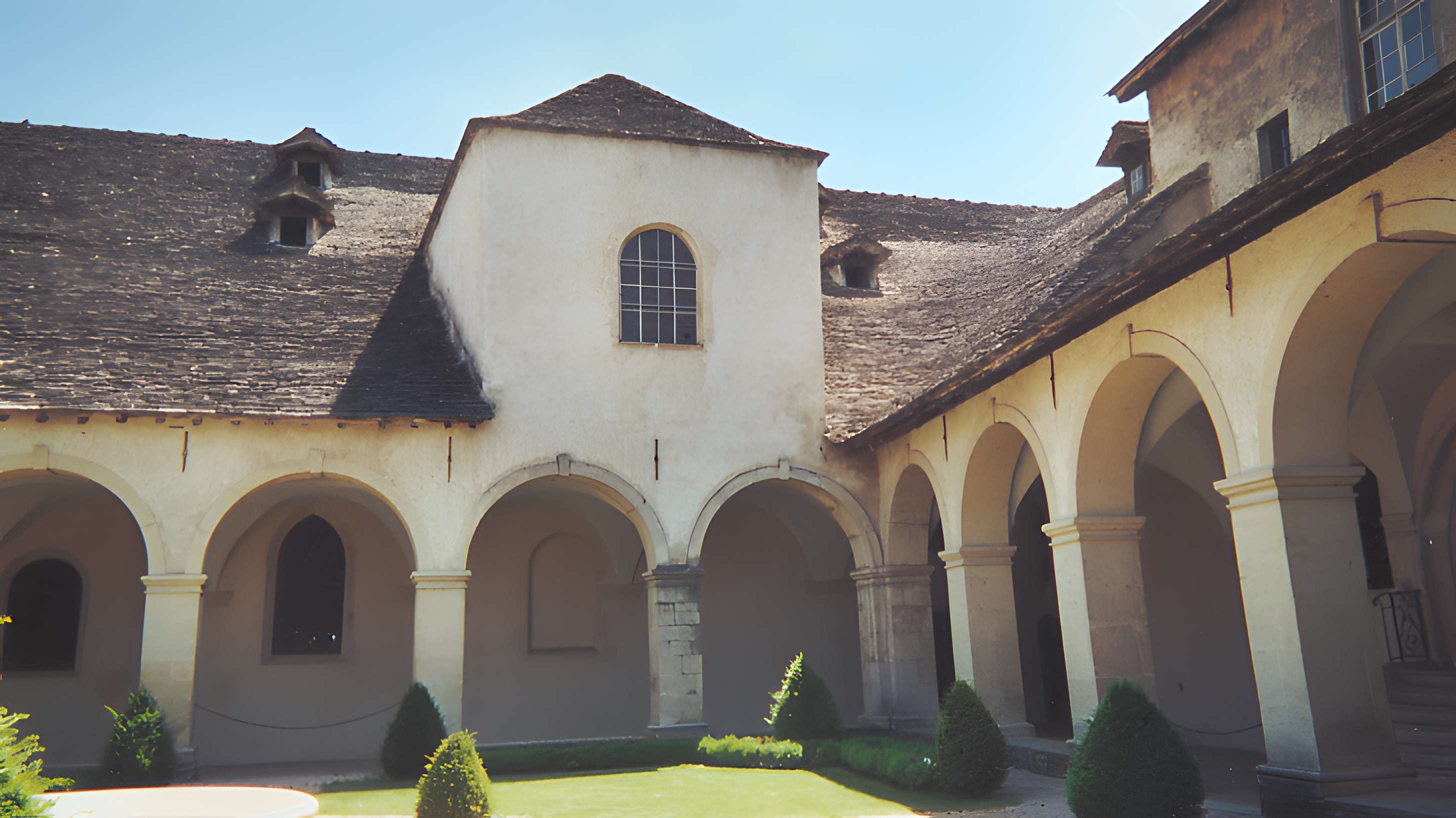 Couvent des Augustins de Crémieu