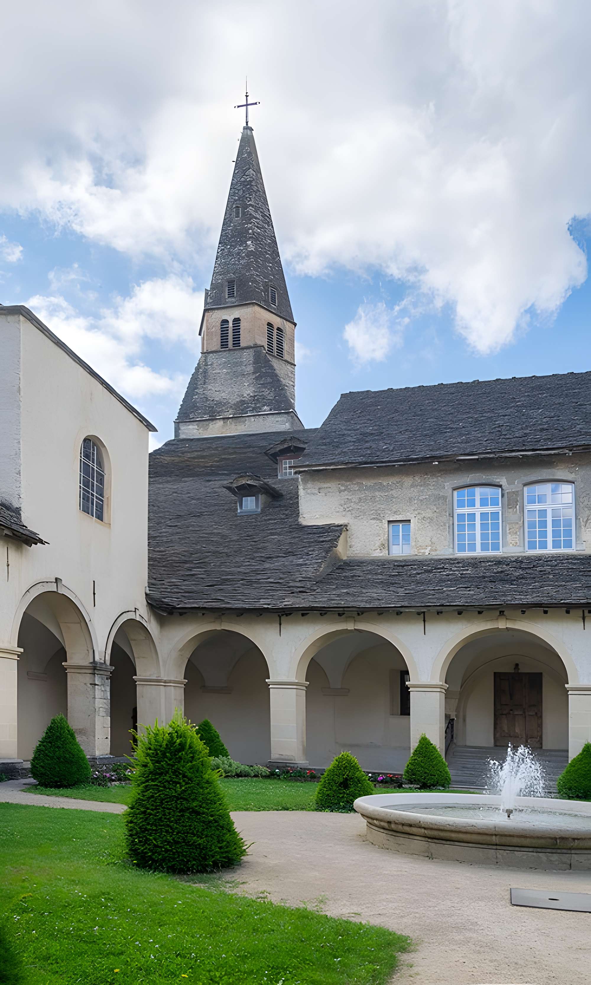 Couvent des Augustins de Crémieu