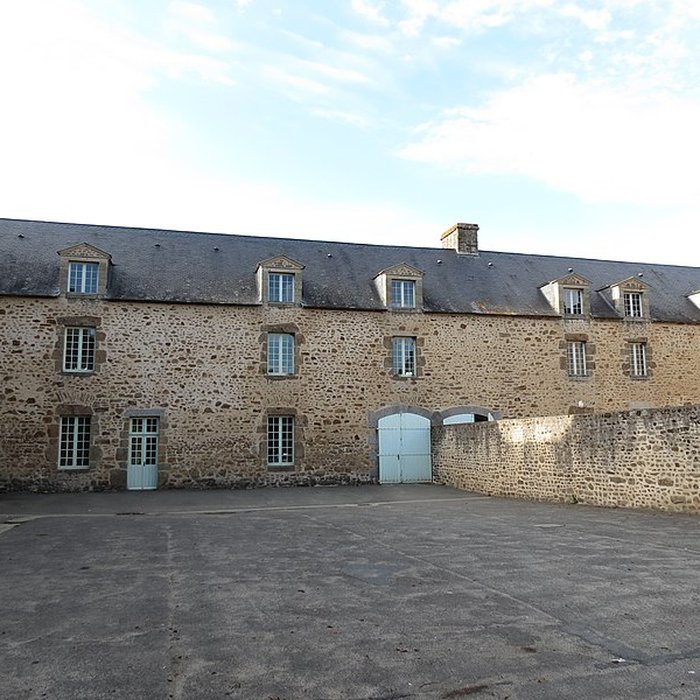 Photo de Couvent des Bénédictines de Lassay-les-Châteaux