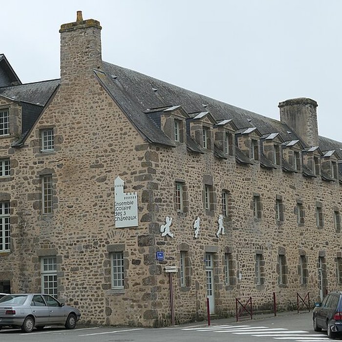 Photo de Couvent des Bénédictines de Lassay-les-Châteaux