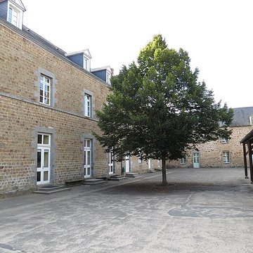 Couvent des Bénédictines de Lassay-les-Châteaux