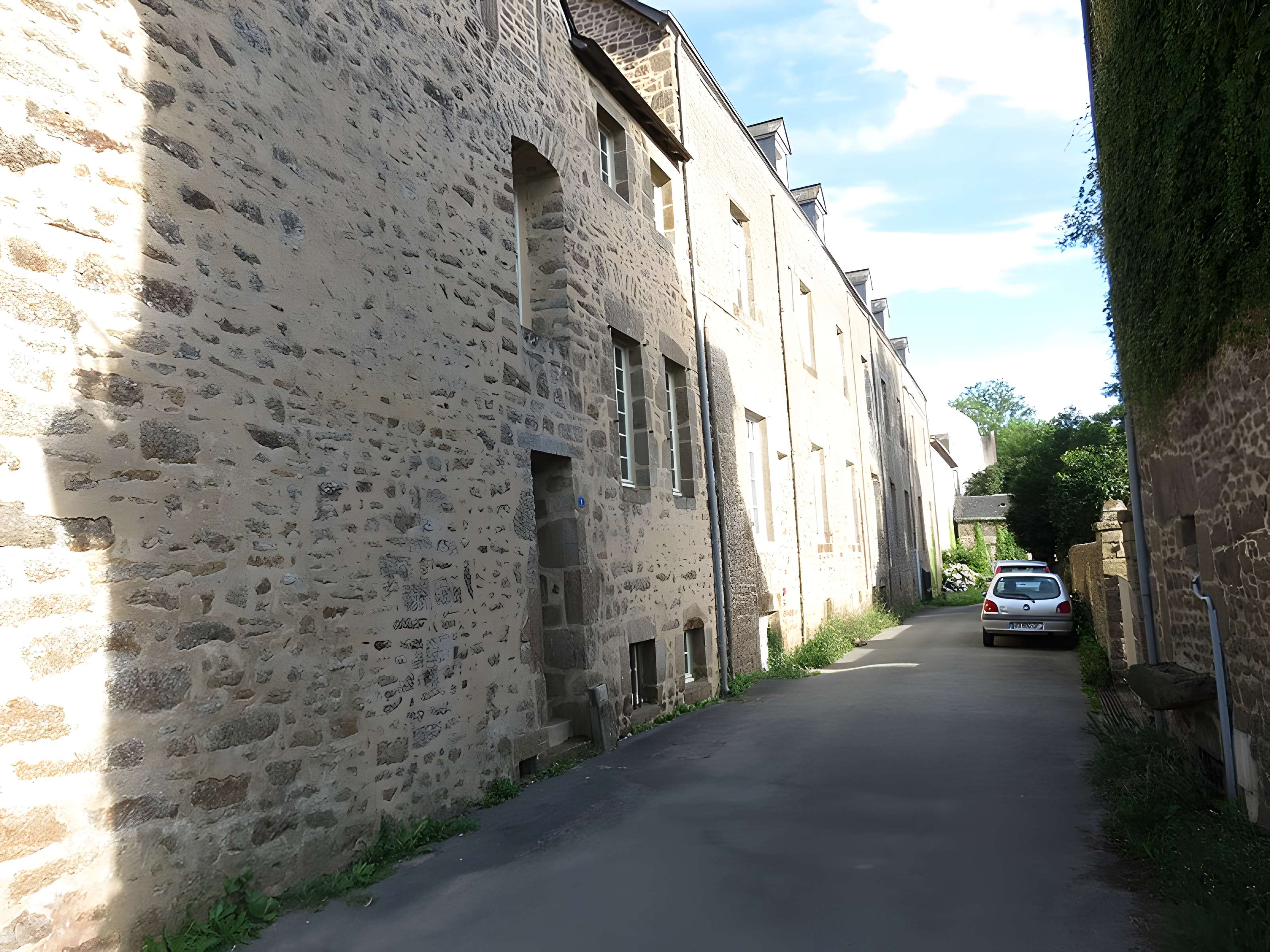 Couvent des Bénédictines de Lassay-les-Châteaux