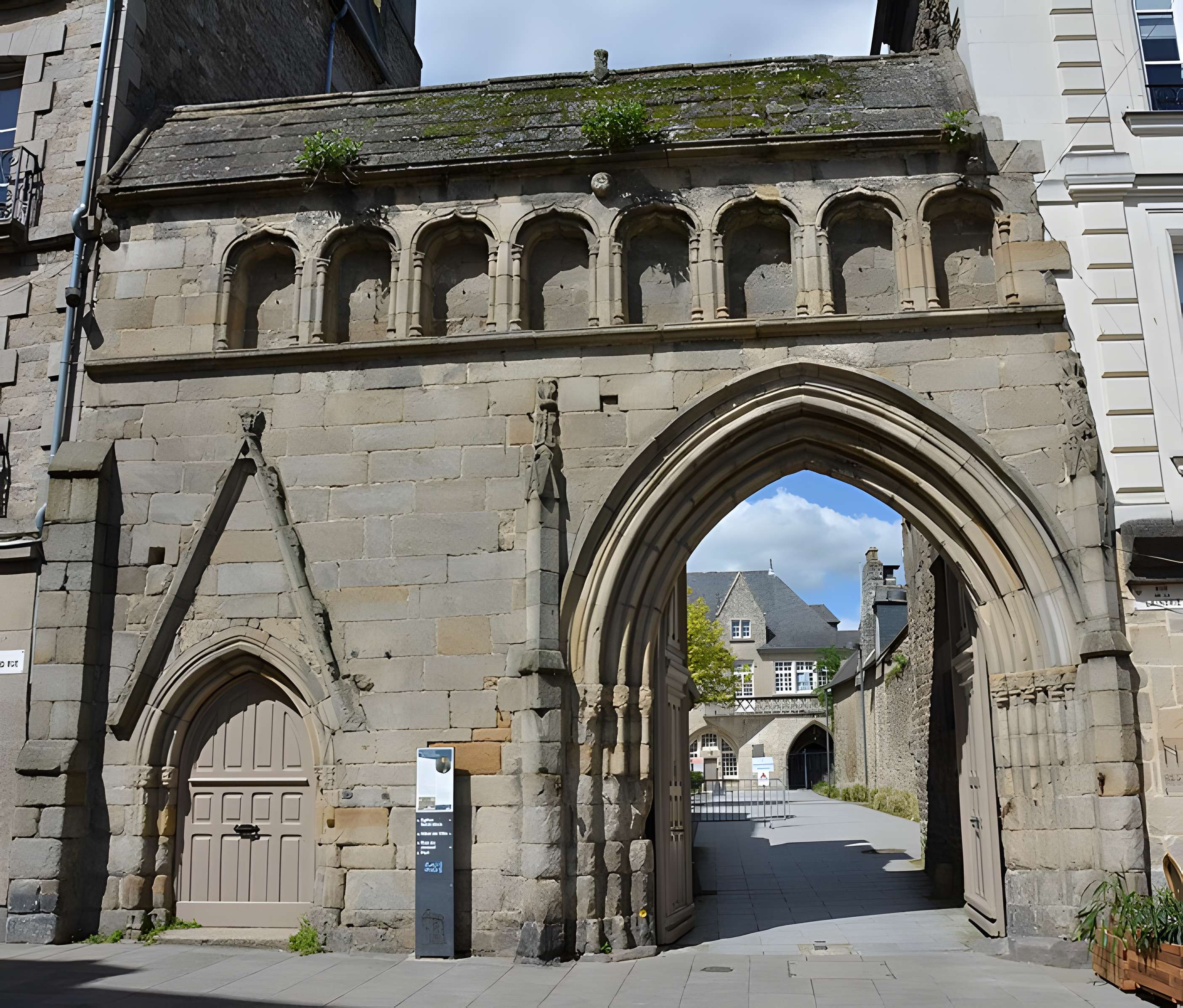 Couvent des Cordeliers de Dinan