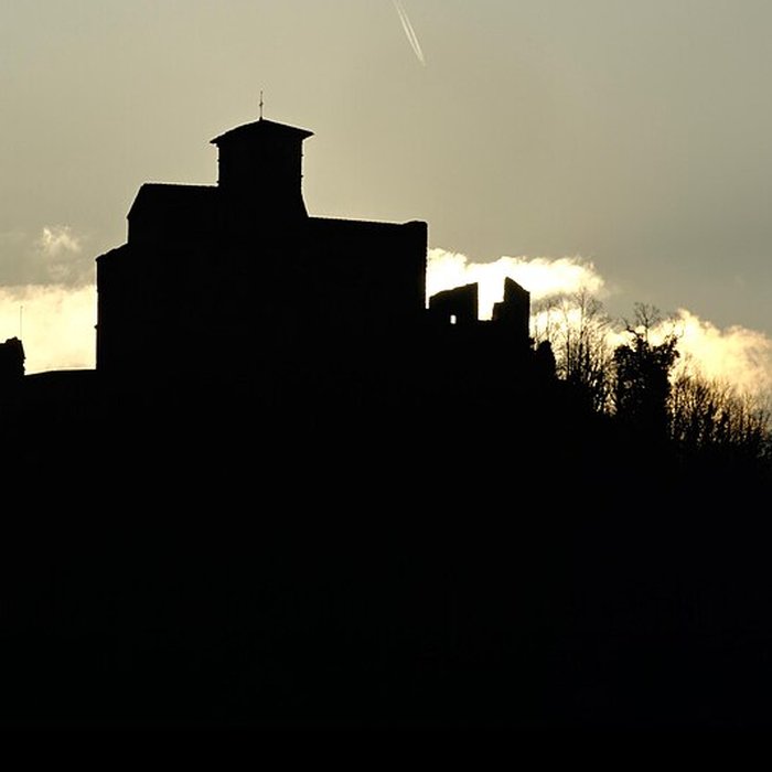 Photo de Église prieurale de Saint-Romain-le-Puy