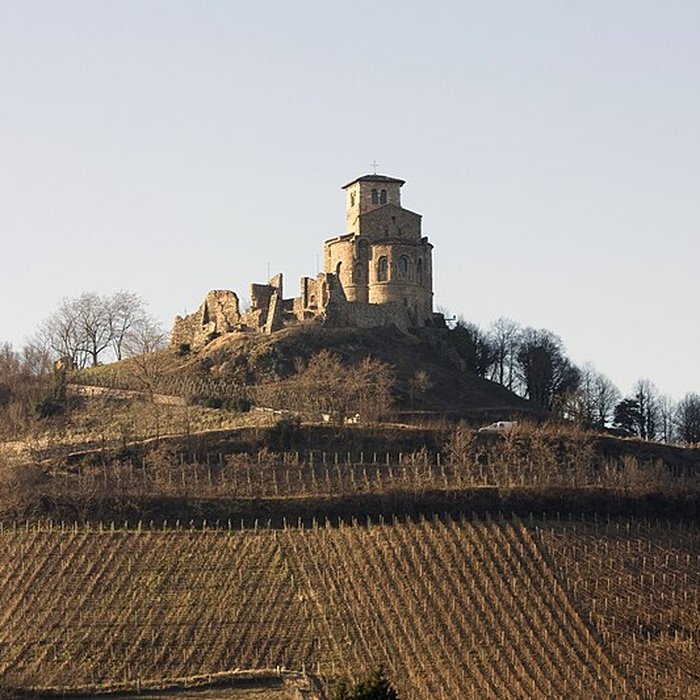 Photo de Église prieurale de Saint-Romain-le-Puy
