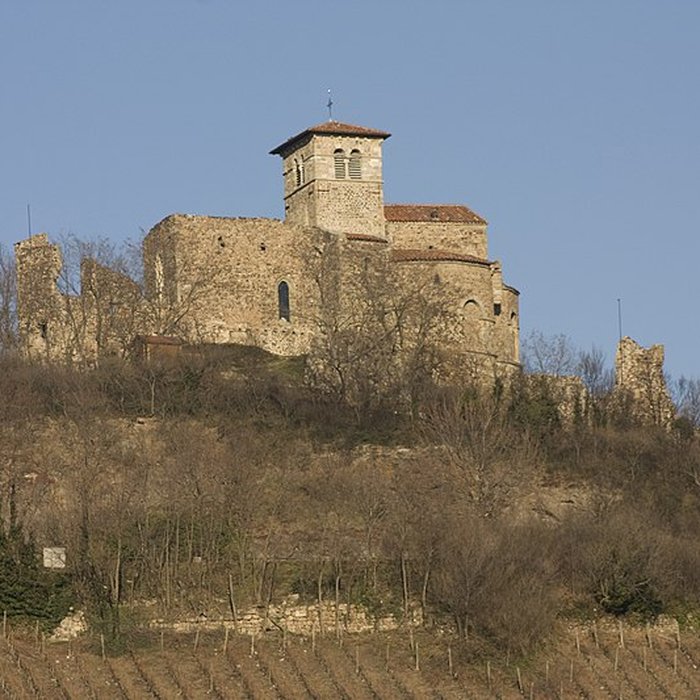 Photo de Église prieurale de Saint-Romain-le-Puy
