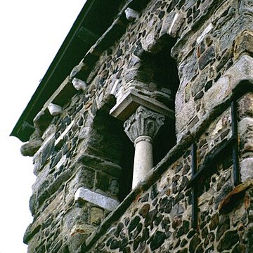 Église prieurale de Saint-Romain-le-Puy