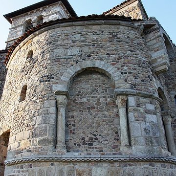 Église prieurale de Saint-Romain-le-Puy