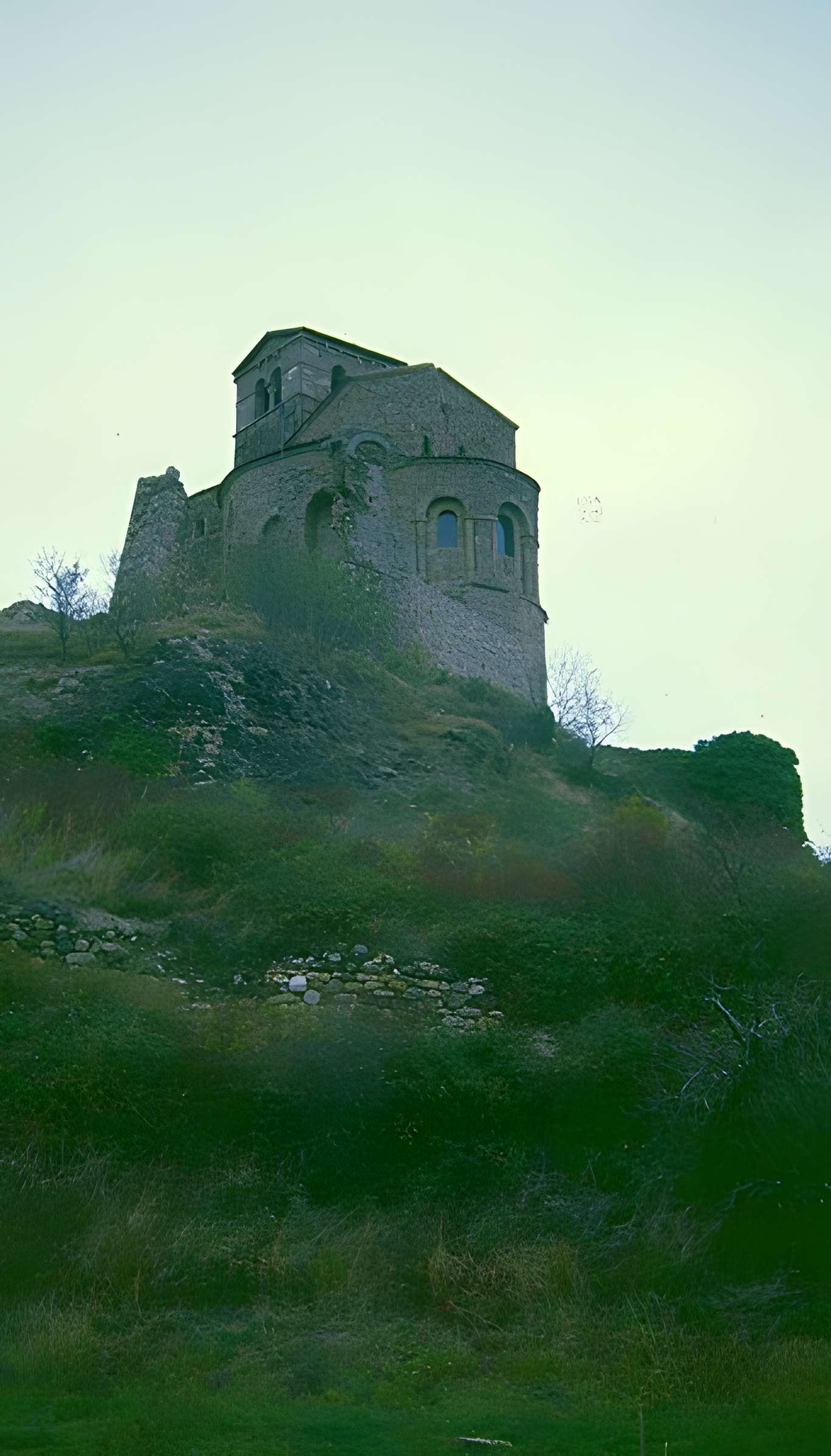 Église prieurale de Saint-Romain-le-Puy