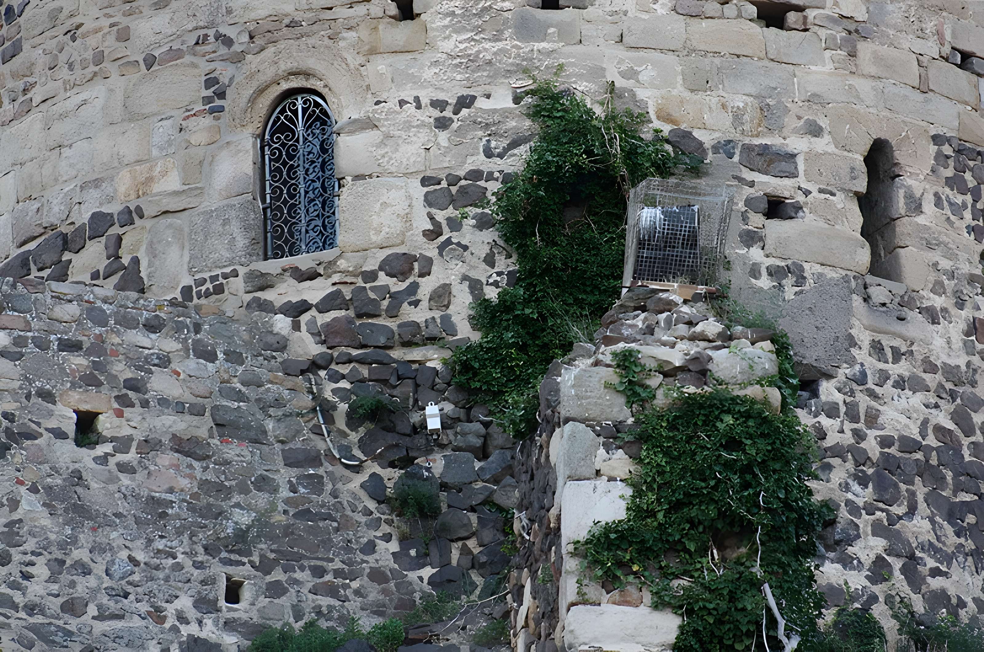 Église prieurale de Saint-Romain-le-Puy
