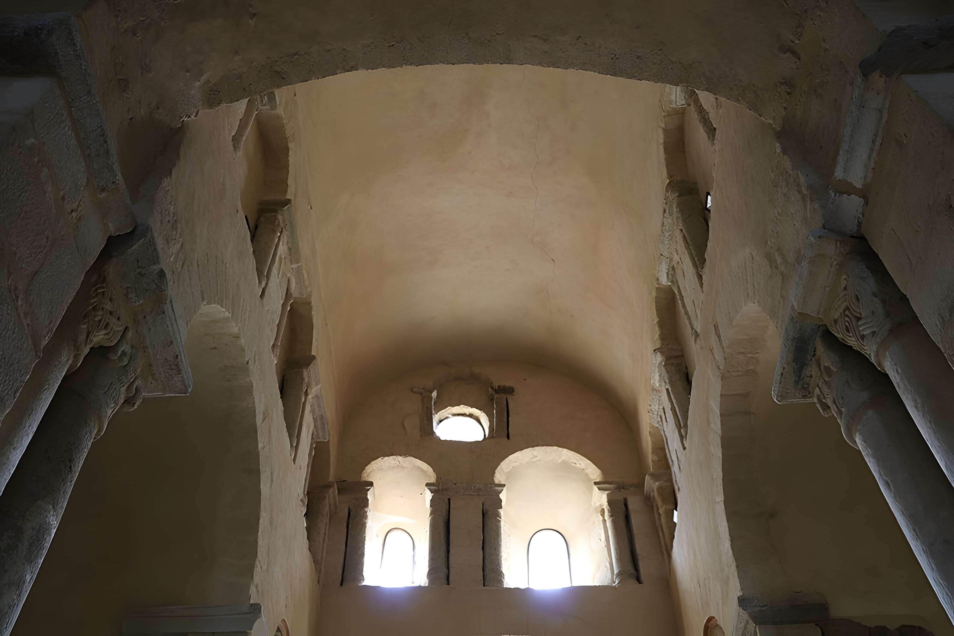 Église prieurale de Saint-Romain-le-Puy