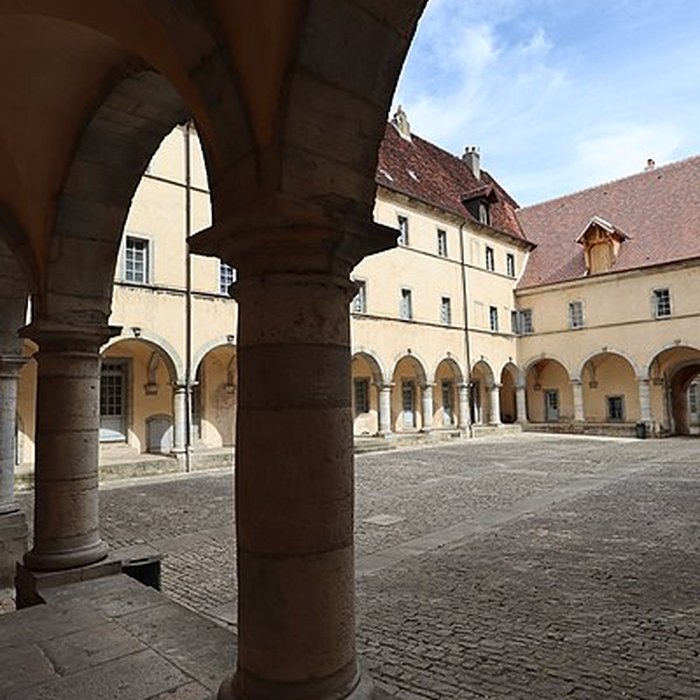 Photo de Couvent des Ursulines de Poligny