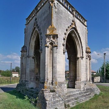 Croix couverte de Beaucaire